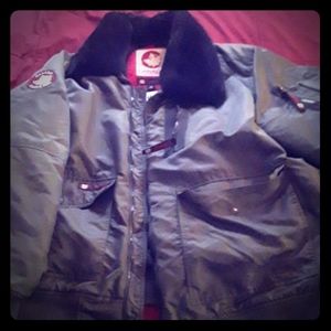 Bout two XL Canadan goose